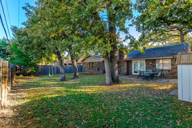 5602 Kingstree Court, Arlington, TX 76017