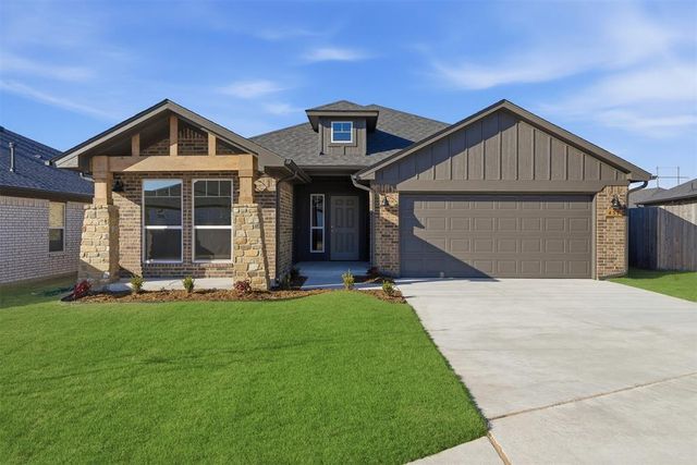 457 Vista Drive, Yukon, OK 73099