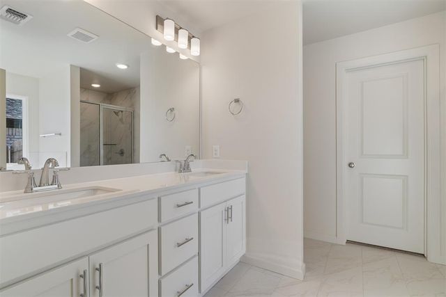 457 Vista Drive, Yukon, OK 73099