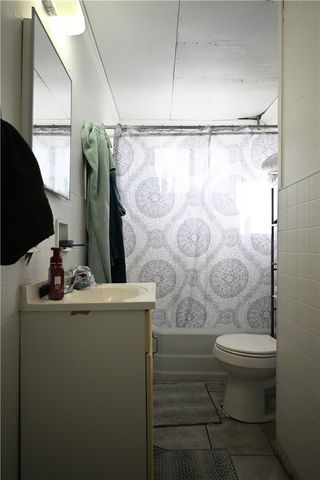 27 1st St, Smith, PA 15078