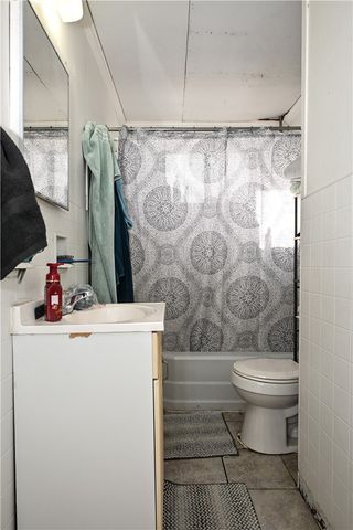 27 1st St, Smith, PA 15078