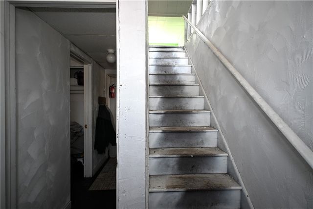 27 1st St, Smith, PA 15078