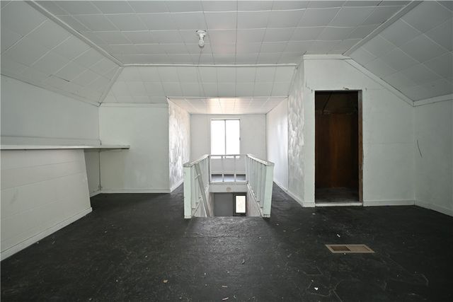 27 1st St, Smith, PA 15078