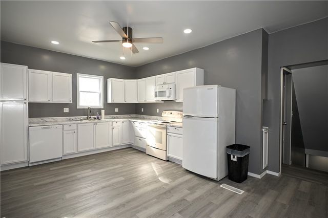 27 1st St, Smith, PA 15078