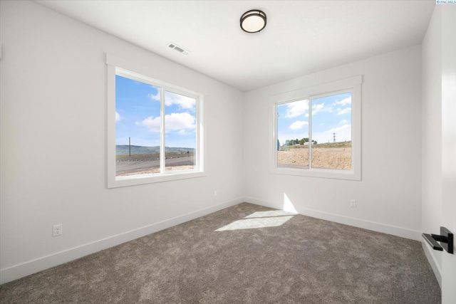 4280 W Brant Rd Pr Nw # A, Benton City, WA 99320