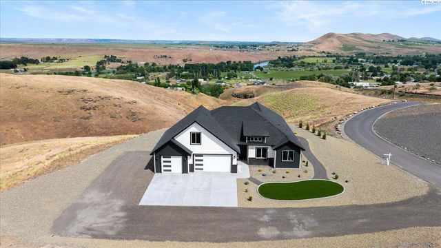 4280 W Brant Rd Pr Nw # A, Benton City, WA 99320