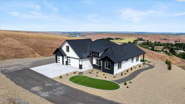 4280 W Brant Rd Pr Nw # A, Benton City, WA 99320