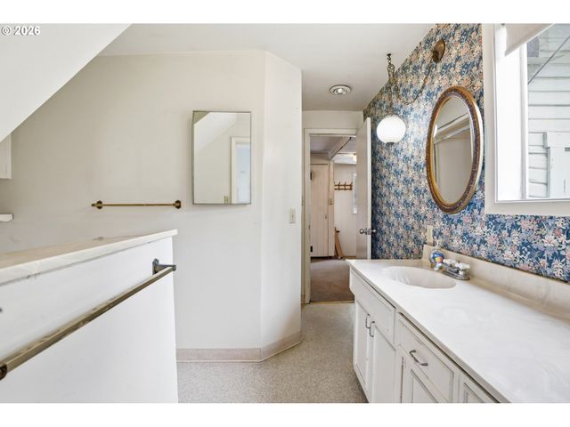 8962 S HEINZ Rd, Canby, OR 97013