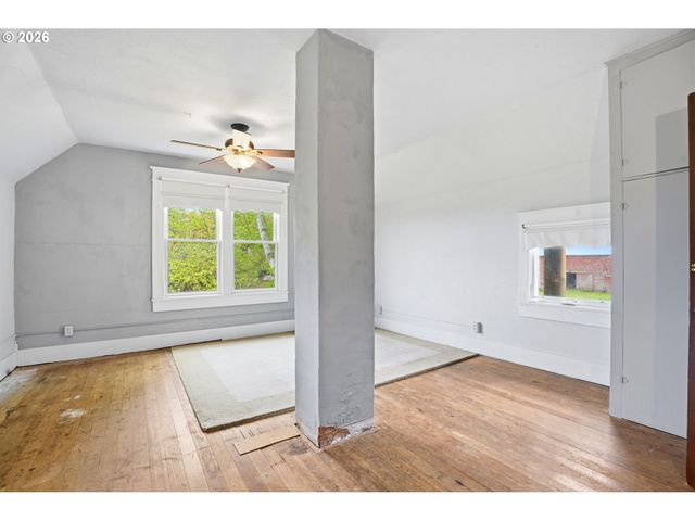 8962 S HEINZ Rd, Canby, OR 97013
