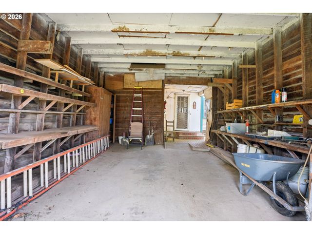 8962 S HEINZ Rd, Canby, OR 97013