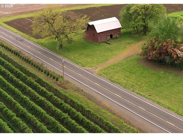 8962 S HEINZ Rd, Canby, OR 97013