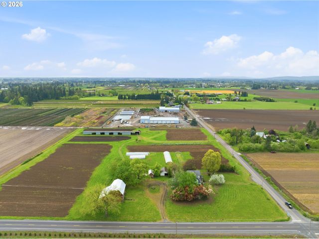 8962 S HEINZ Rd, Canby, OR 97013