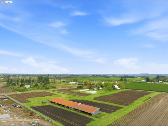 8962 S HEINZ Rd, Canby, OR 97013