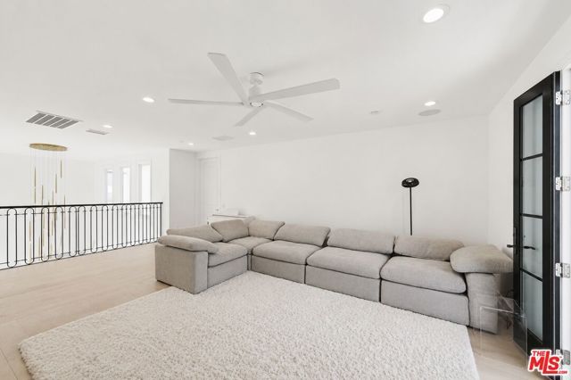 20448 W Liverpool Way, Porter Ranch (los Angeles), CA 91326