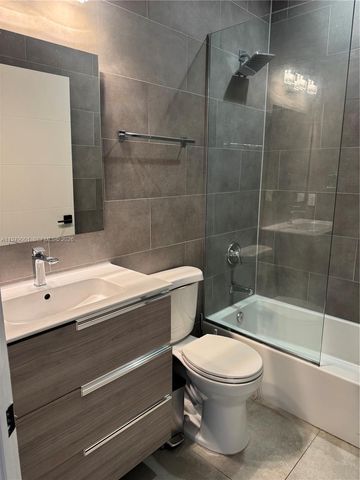 10902 NW 83rd St 216, Doral, FL 33178