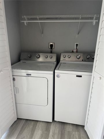 10902 NW 83rd St 216, Doral, FL 33178