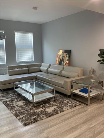 10902 NW 83rd St 216, Doral, FL 33178