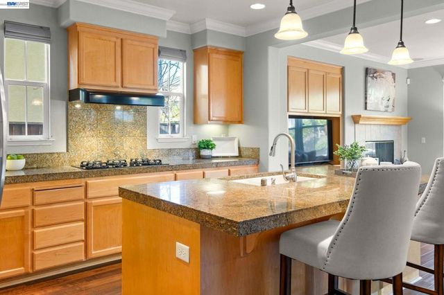 3132 Ashbrook Ln, San Ramon, CA 94582