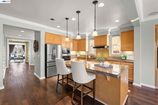 3132 Ashbrook Ln, San Ramon, CA 94582