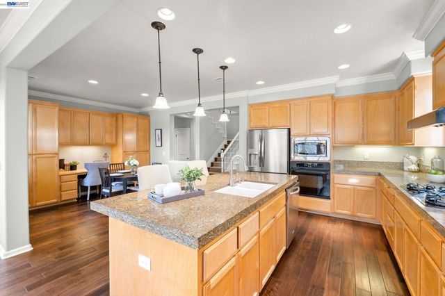 3132 Ashbrook Ln, San Ramon, CA 94582