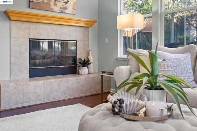 3132 Ashbrook Ln, San Ramon, CA 94582