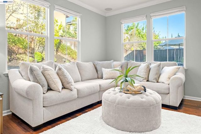 3132 Ashbrook Ln, San Ramon, CA 94582