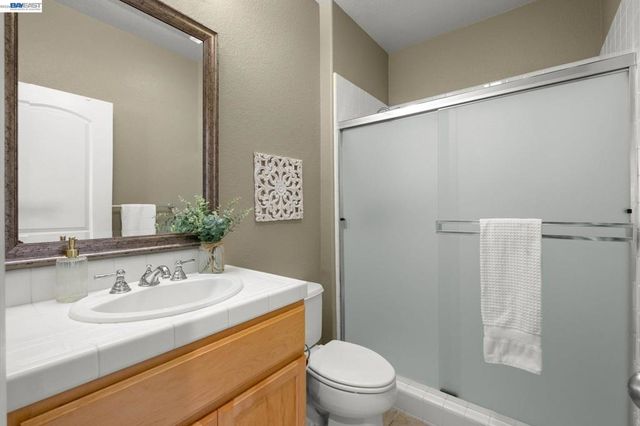 3132 Ashbrook Ln, San Ramon, CA 94582