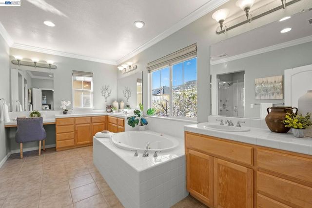 3132 Ashbrook Ln, San Ramon, CA 94582