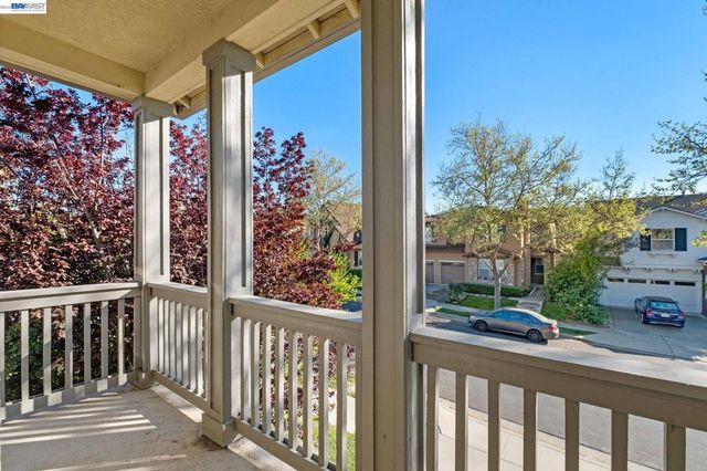 3132 Ashbrook Ln, San Ramon, CA 94582