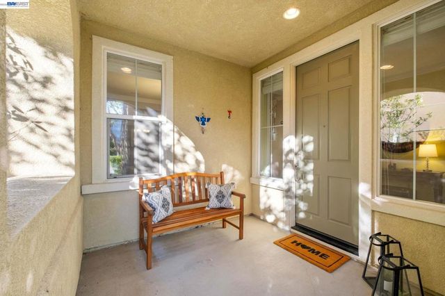 3132 Ashbrook Ln, San Ramon, CA 94582