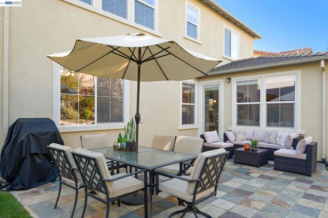 3132 Ashbrook Ln, San Ramon, CA 94582