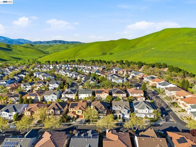 3132 Ashbrook Ln, San Ramon, CA 94582