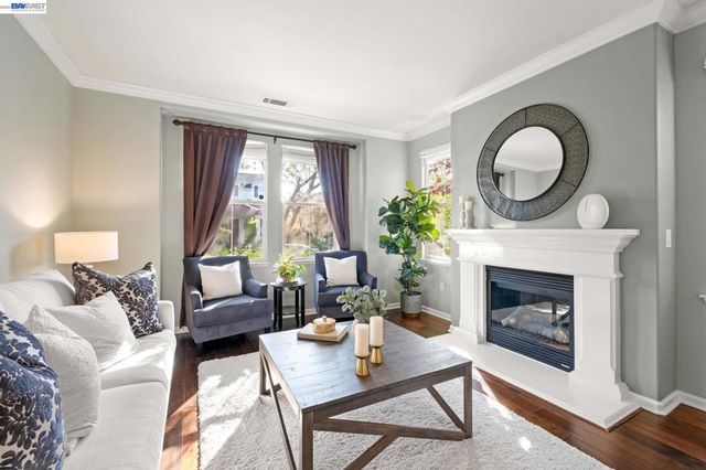 3132 Ashbrook Ln, San Ramon, CA 94582