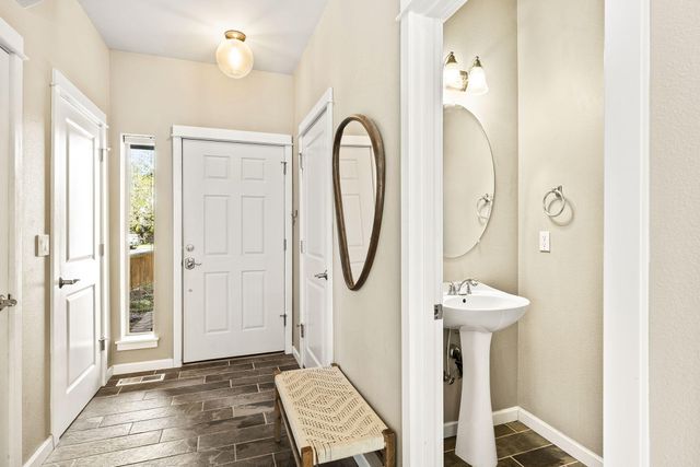 63063 Angler Avenue, Bend, OR 97703