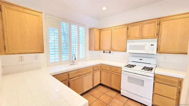 1205 Calle Tesoro, Chula Vista, CA 91915