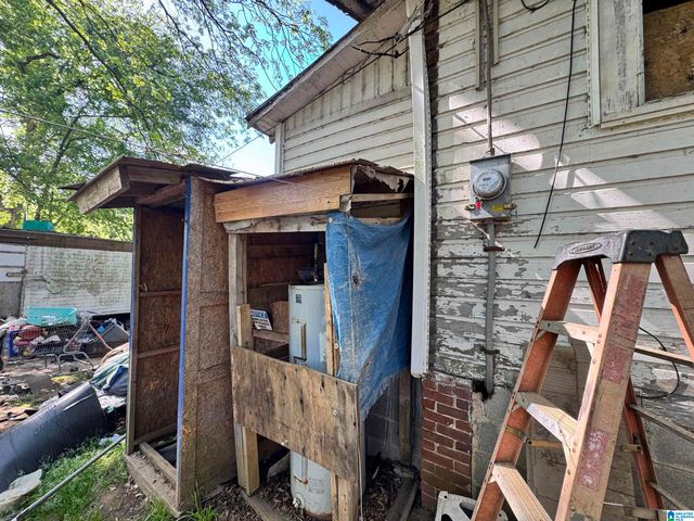 1131 13TH AVENUE N, Bessemer, AL 35020
