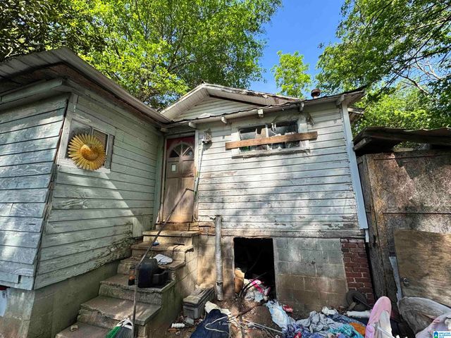1131 13TH AVENUE N, Bessemer, AL 35020