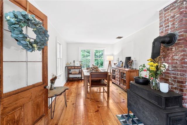 108 Oak Street, Hopkinton, RI 02804