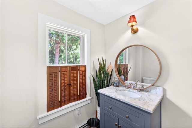 108 Oak Street, Hopkinton, RI 02804