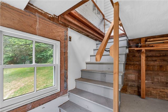 108 Oak Street, Hopkinton, RI 02804