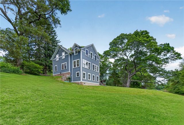 108 Oak Street, Hopkinton, RI 02804