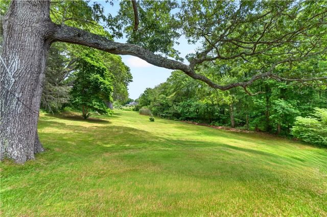 108 Oak Street, Hopkinton, RI 02804