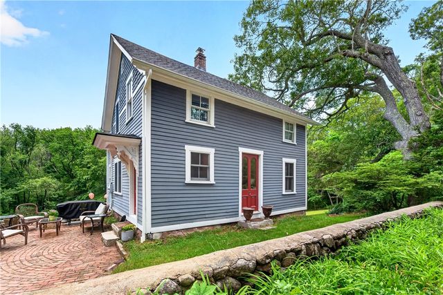 108 Oak Street, Hopkinton, RI 02804