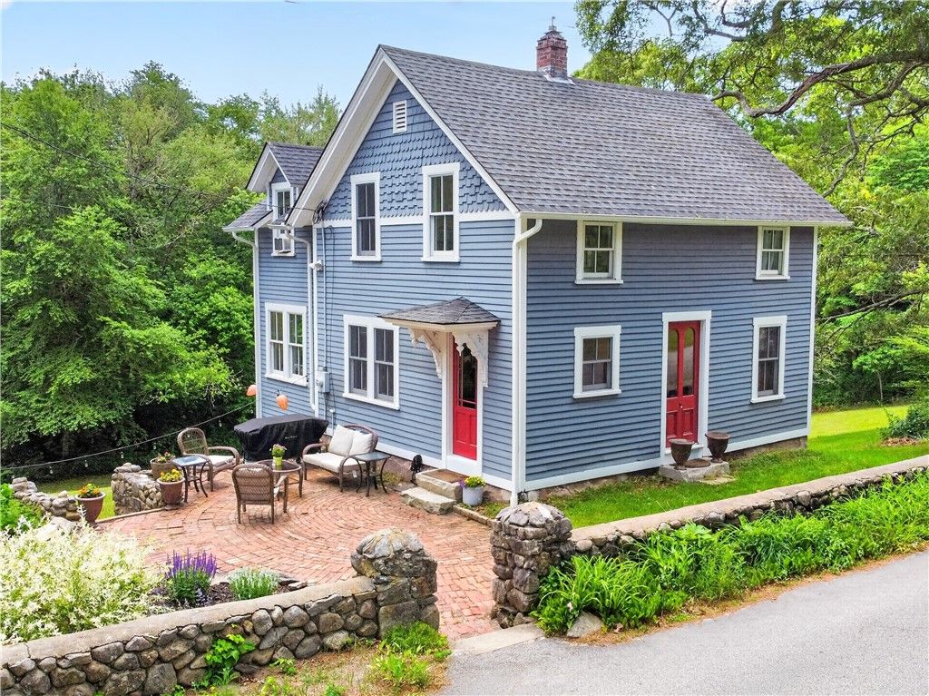 108 Oak Street, Hopkinton, RI 02804