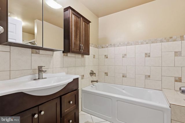 1111 HARRIETT RD, Huntingdon Valley, PA 19006