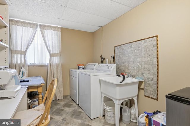 1111 HARRIETT RD, Huntingdon Valley, PA 19006