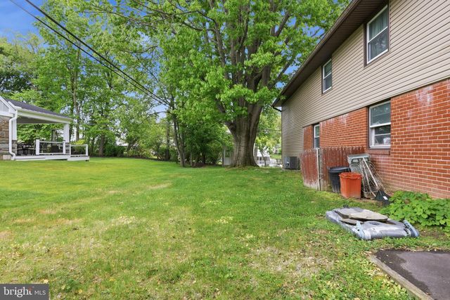 1111 HARRIETT RD, Huntingdon Valley, PA 19006