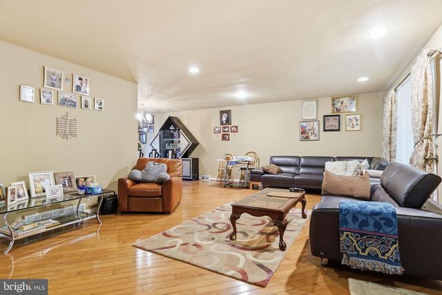 1111 HARRIETT RD, Huntingdon Valley, PA 19006