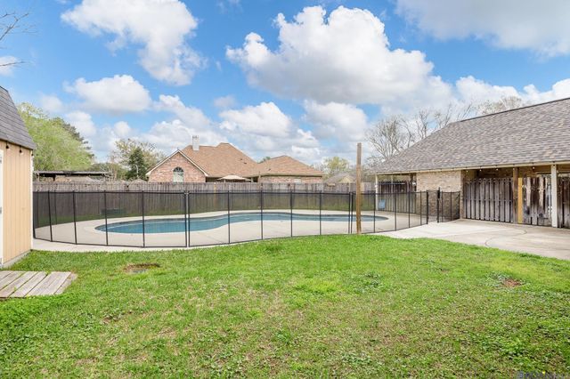 4117 Elizabeth Deborah Dr, Zachary, LA 70791