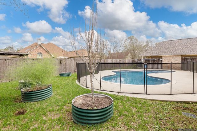 4117 Elizabeth Deborah Dr, Zachary, LA 70791